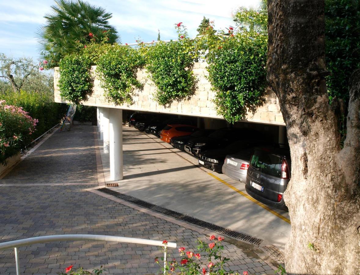Belfiore Park Hotel 4Stars Superior "Adults Only" เบรนโซเน ซูล การ์ดา ภายนอก รูปภาพ