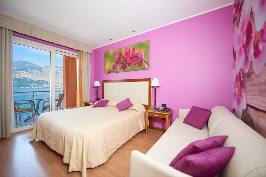 Belfiore Park Hotel 4Stars Superior "Adults Only" เบรนโซเน ซูล การ์ดา ห้อง รูปภาพ