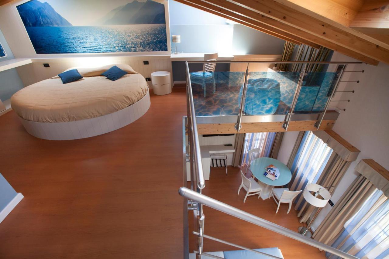 Belfiore Park Hotel 4Stars Superior "Adults Only" เบรนโซเน ซูล การ์ดา ภายนอก รูปภาพ